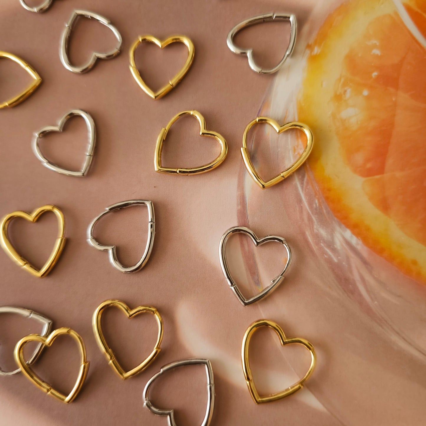 Arracada silueta de corazon GDE