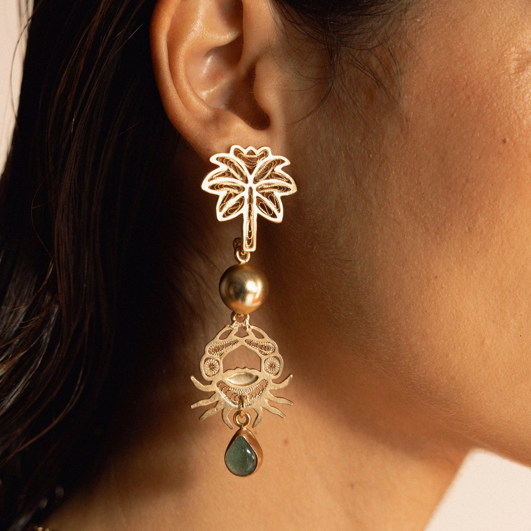 Arete largo cangrejo palmera filigrana