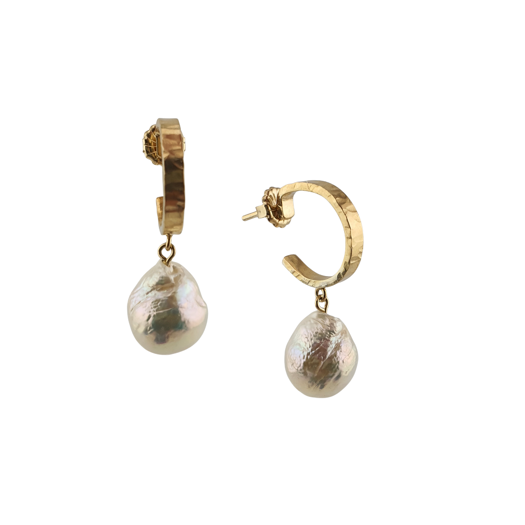 Arracada media perla barroca