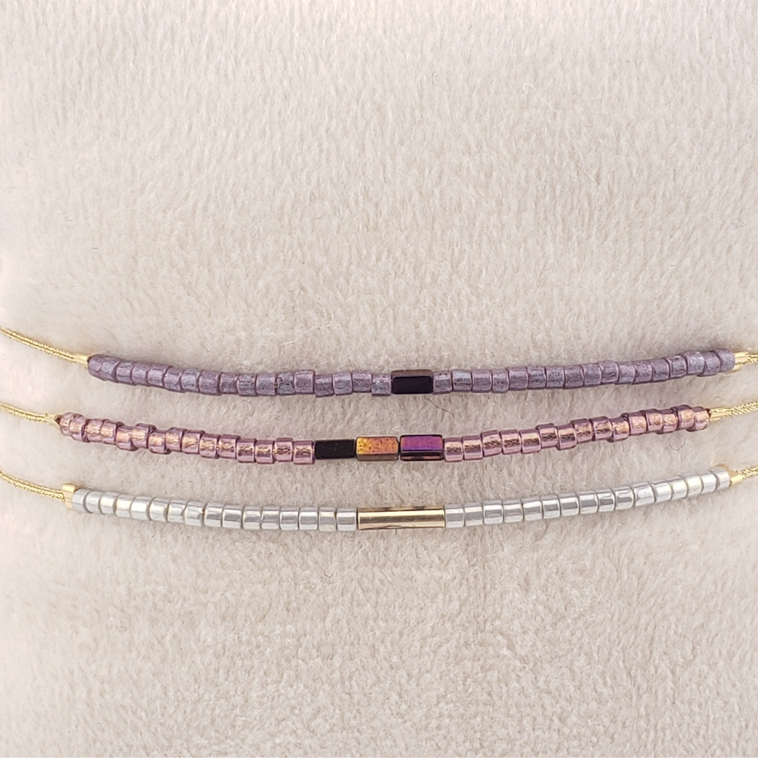 Pulsera triple hilo cristales.