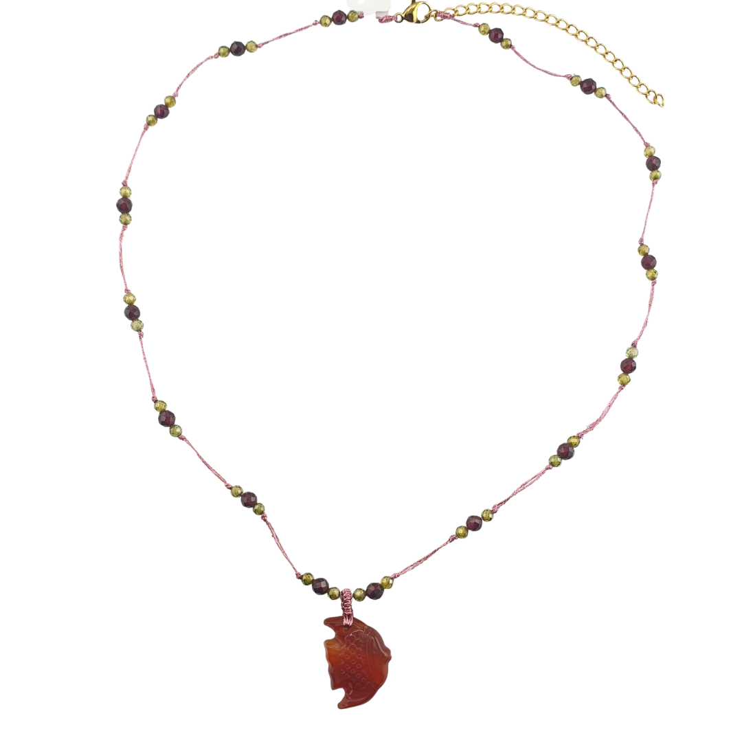 Collar gomita pez con hilo metalizado