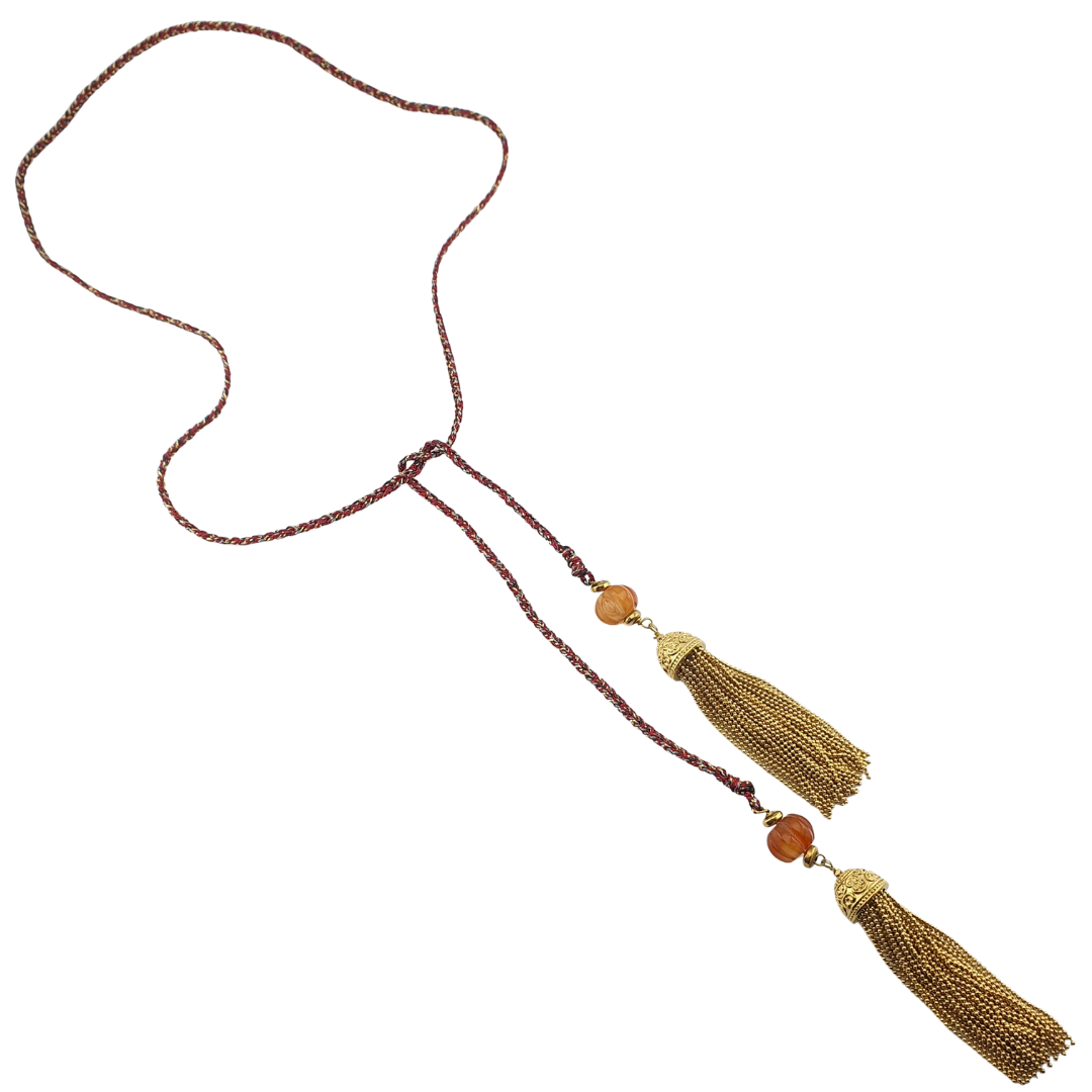 Collar Corbatero cornalinas hilo cadenas pompones