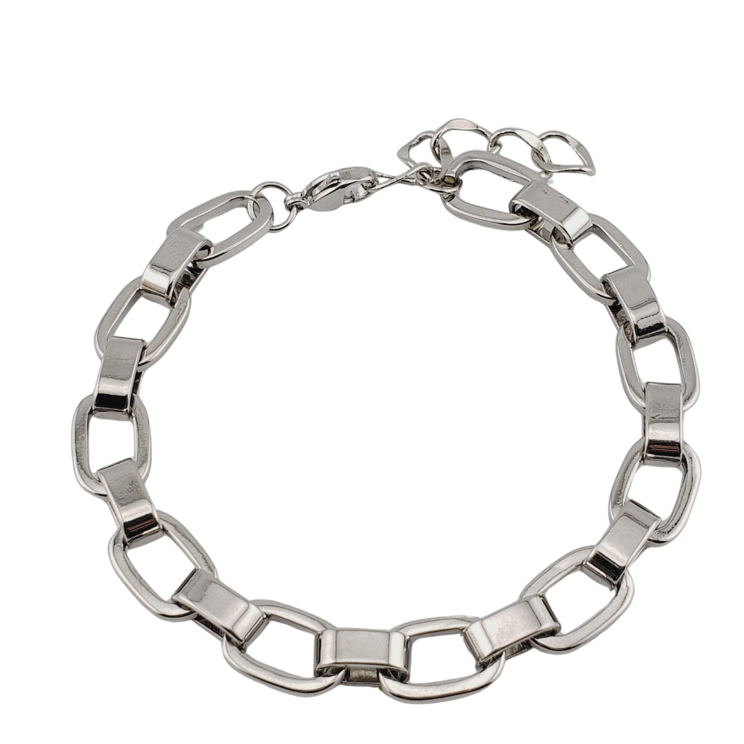 Pulsera eslabon y grapa plana.