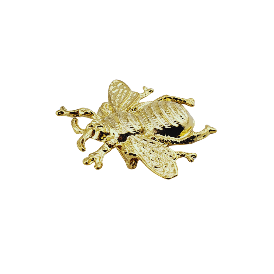 Broche bicho.