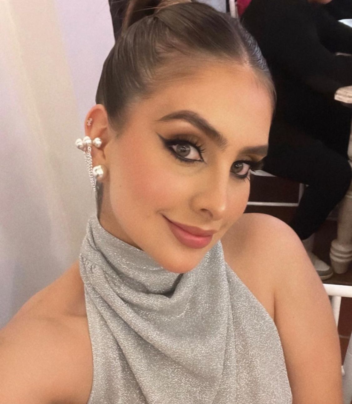 Arete media bola chica