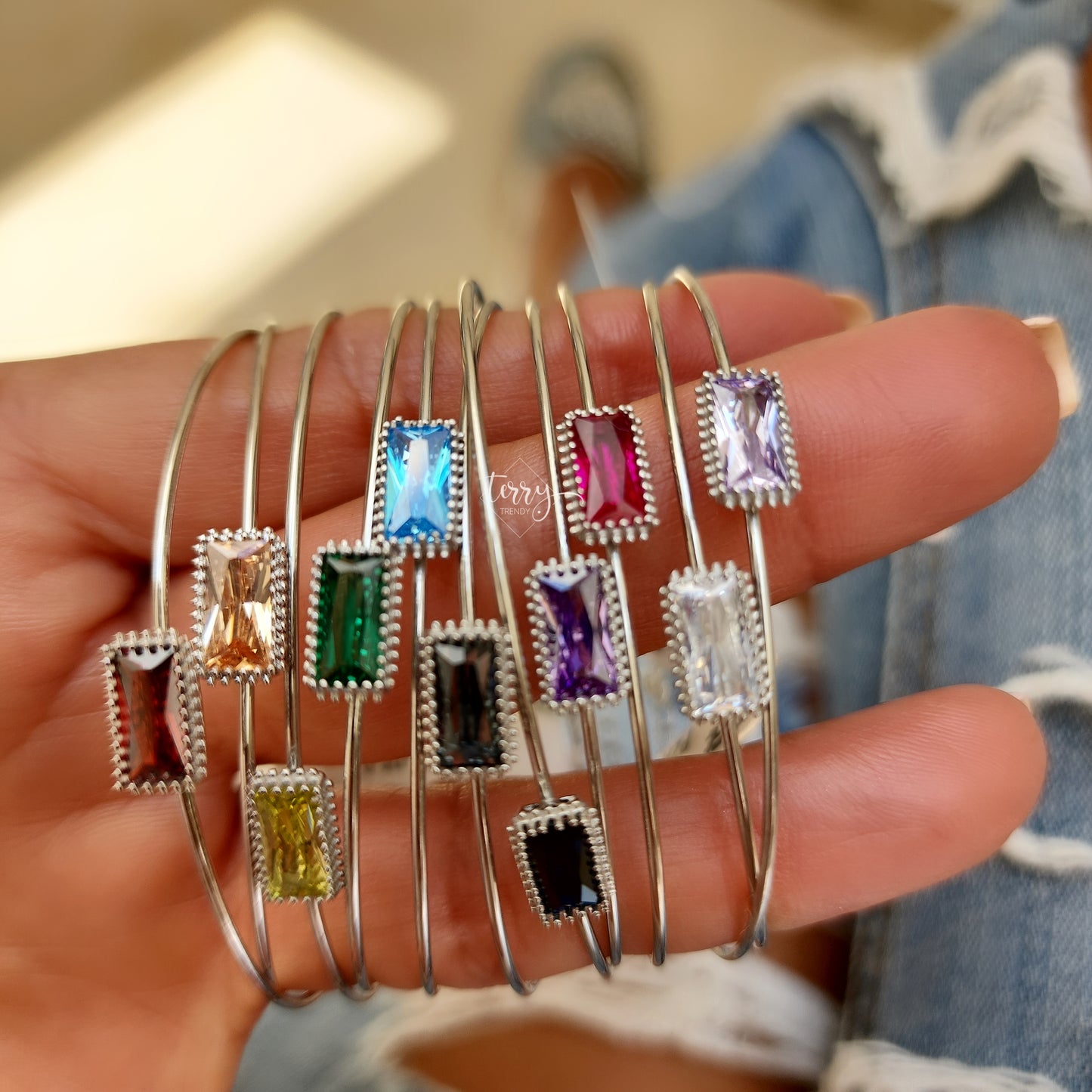 Pulsera con baguette engarzada