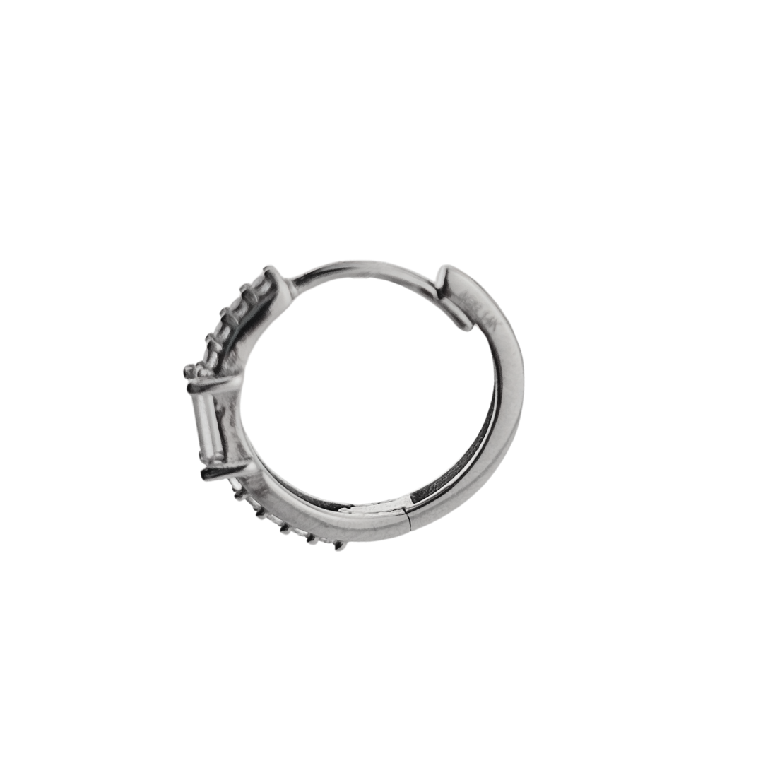 Arracada baguette y linea circonia Oro 14k blanco