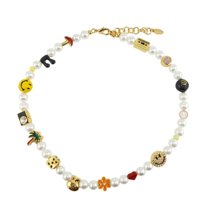Collar perlas y cool charms