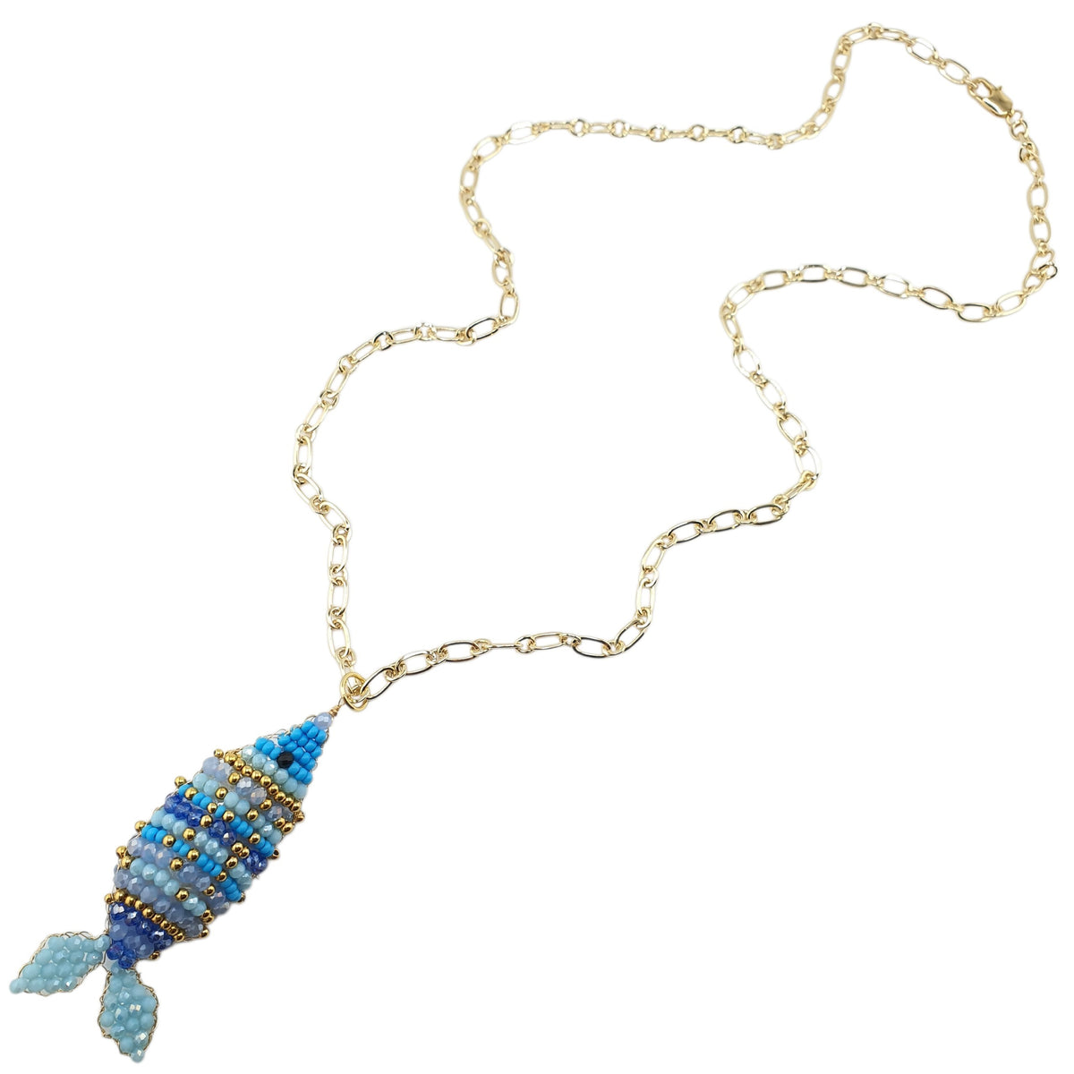 Collar pez bordado