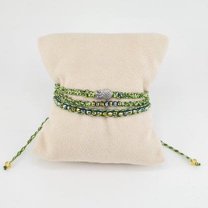 Pulsera triple tejida