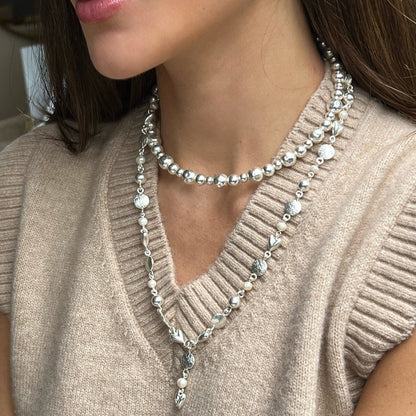 Lariat corazon moneda y  perla