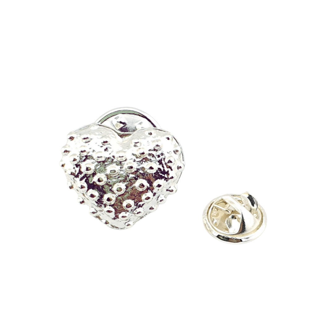 Broche Corazon puntitos pin