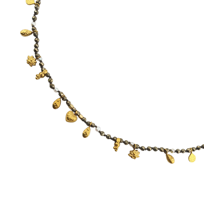 Collar de cristal gris con lotto corazon y oval