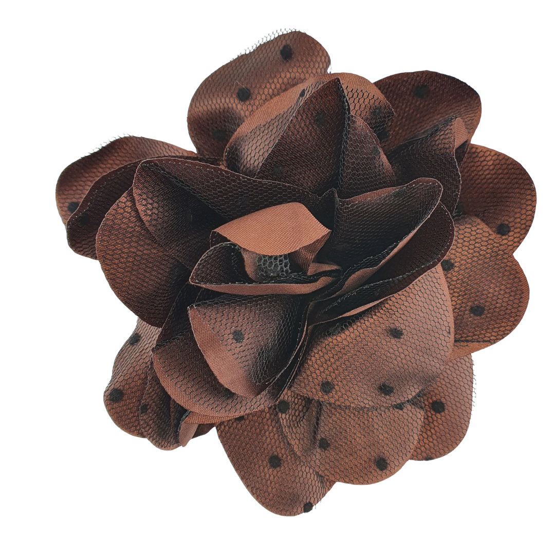Broche flor café  puntitos