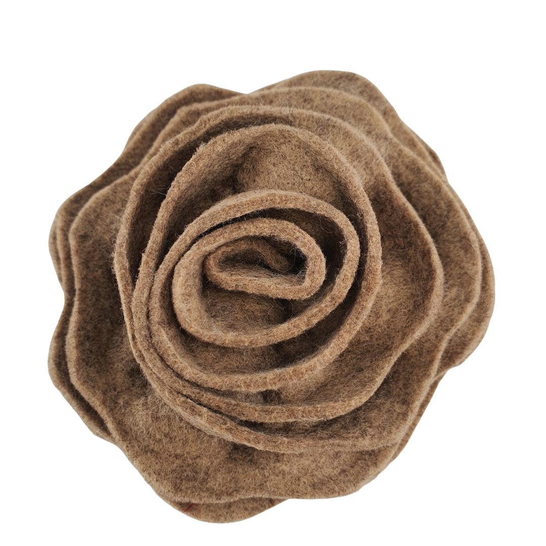 Broche Flor fieltro