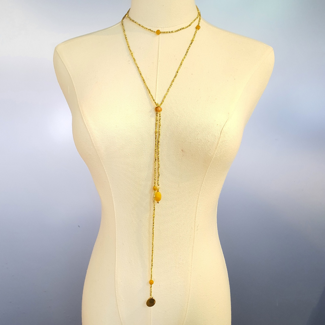 Collar corbatero cristales marmoleado corto