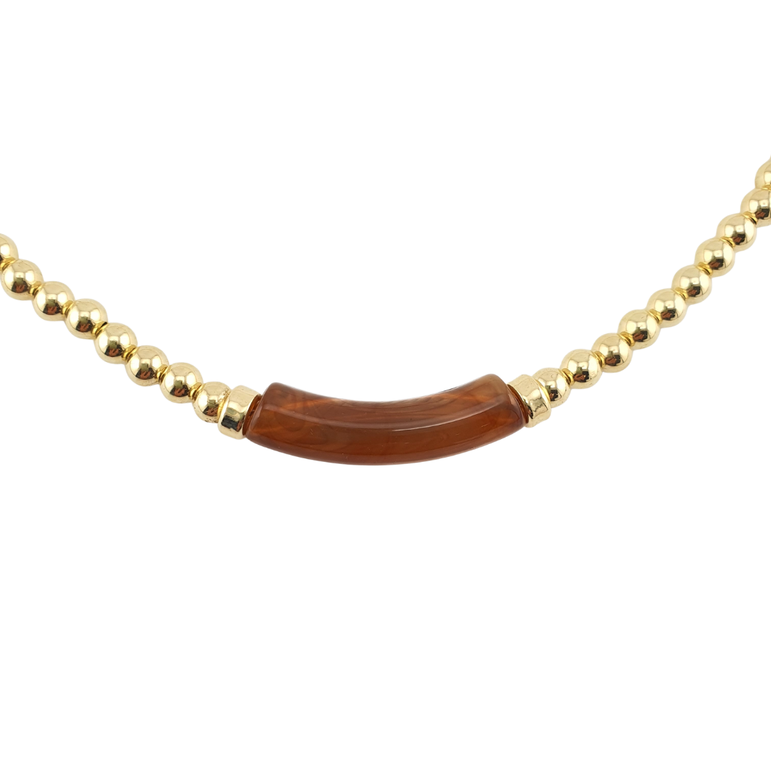 Collar arco resina tipo carnelina bolas GF
