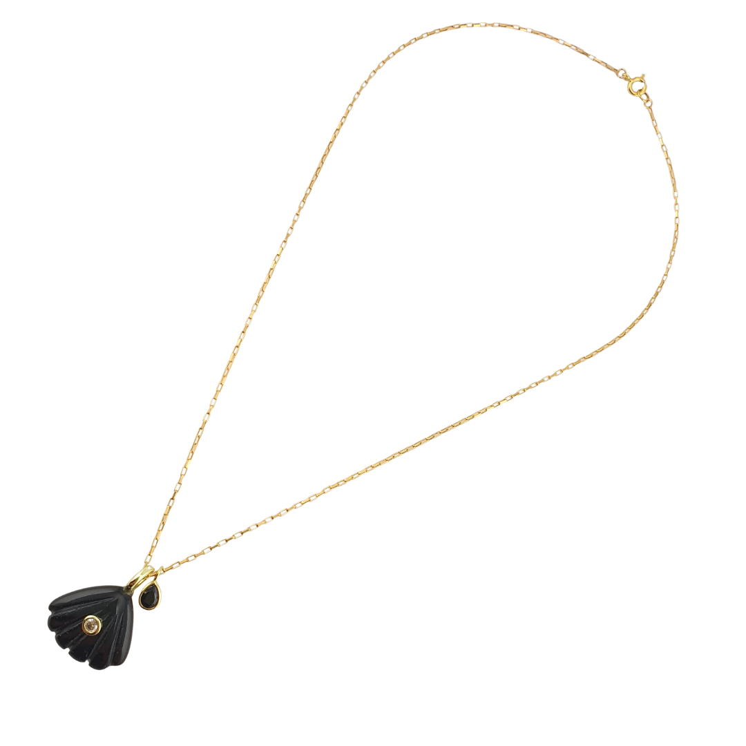 Cadena conchita de mar y gota