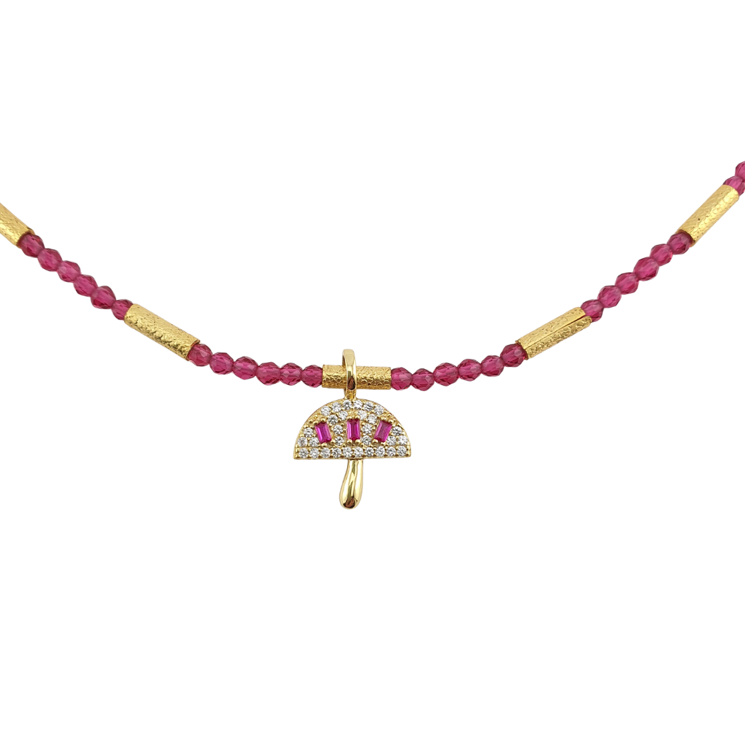 Collar cristal checo entre popotes
