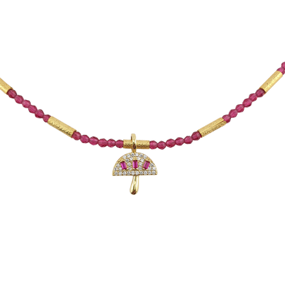 Collar cristal checo entre popotes