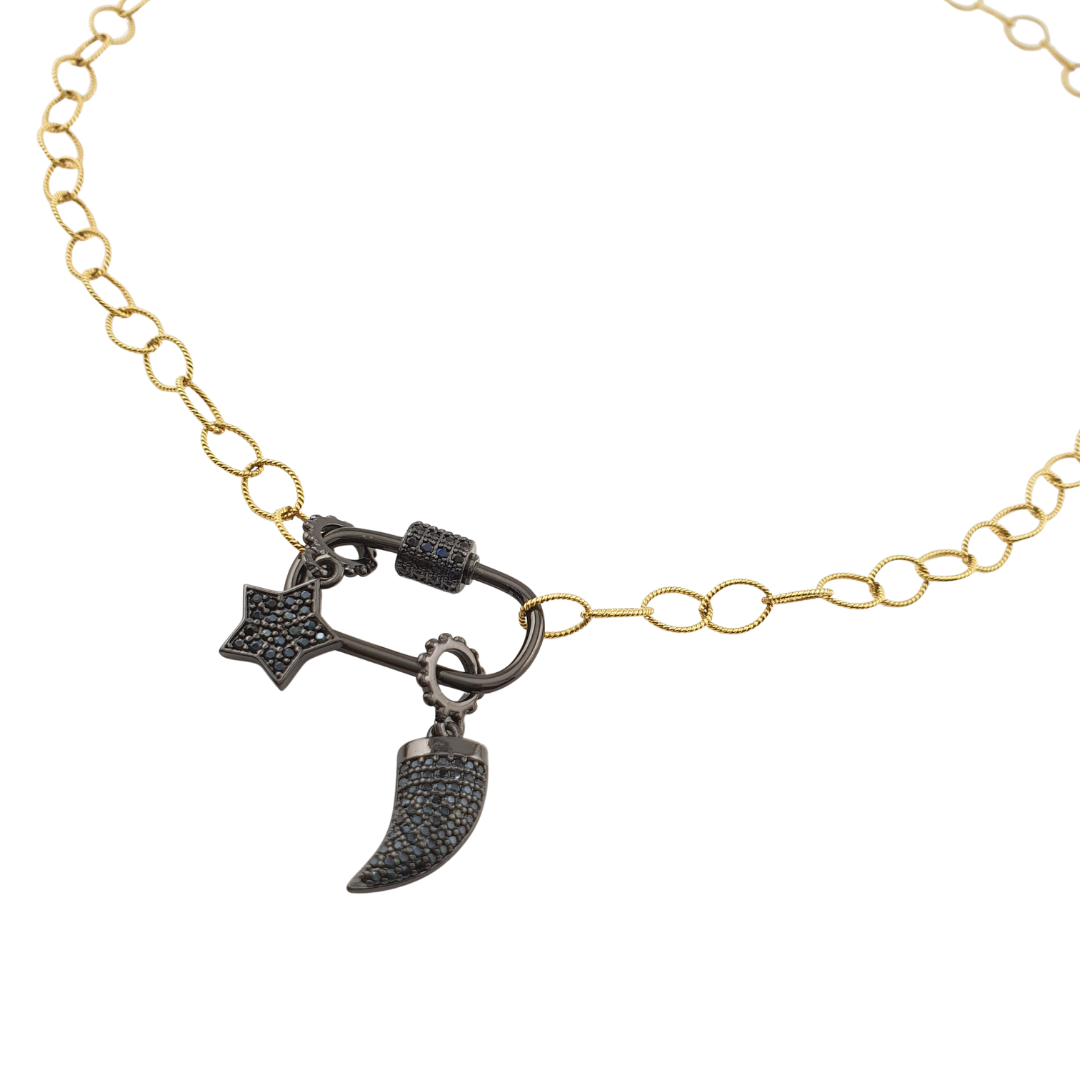 Cadena oval torcido con broche colmillo y estrella