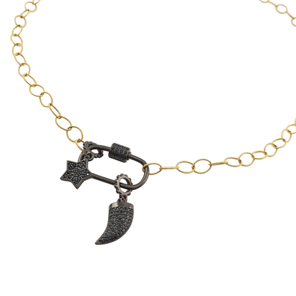 Cadena oval torcido con broche colmillo y estrella