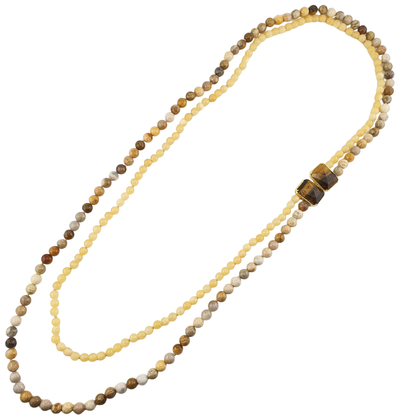 Collar doble y broche