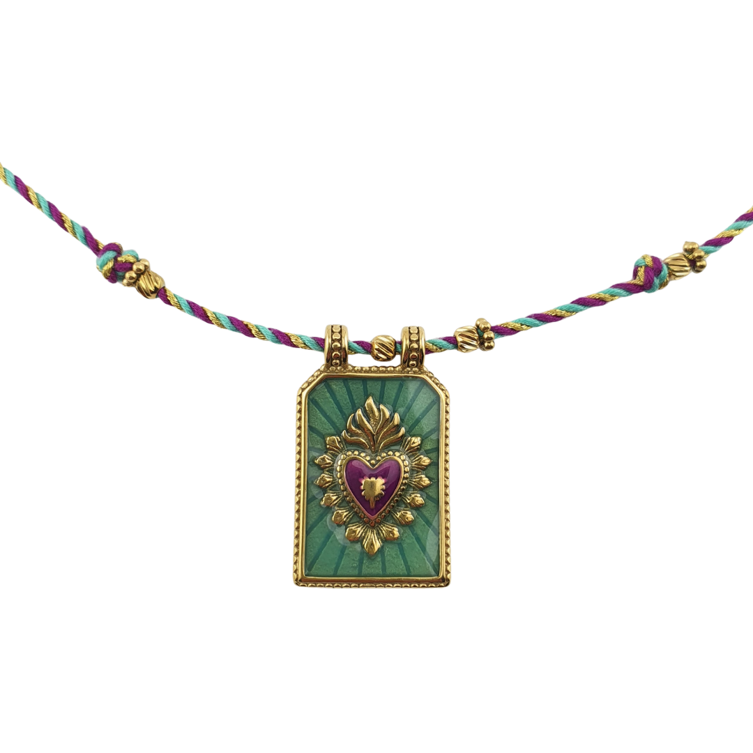 Collar placa sagrado cordon