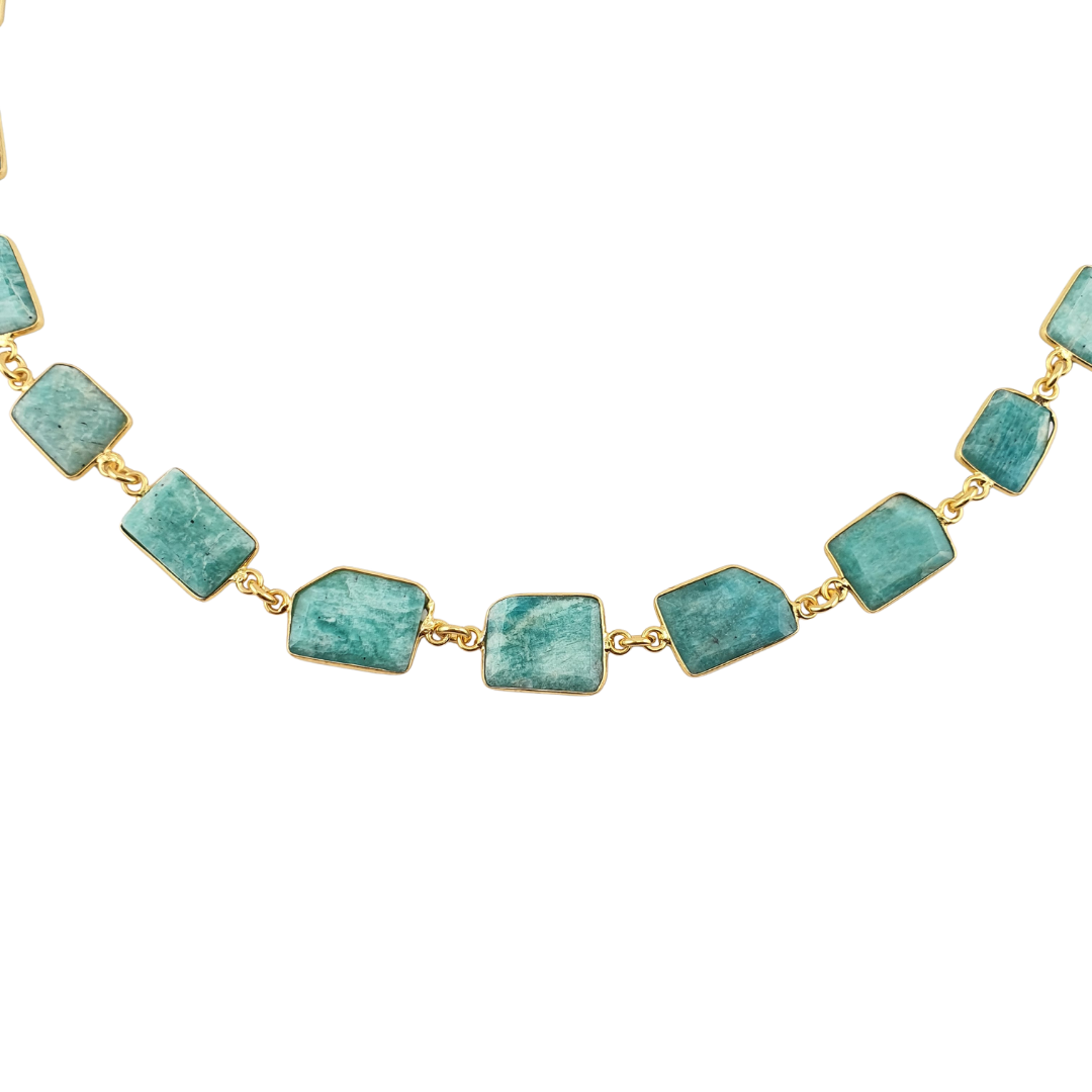 Collar formas enmarcadas