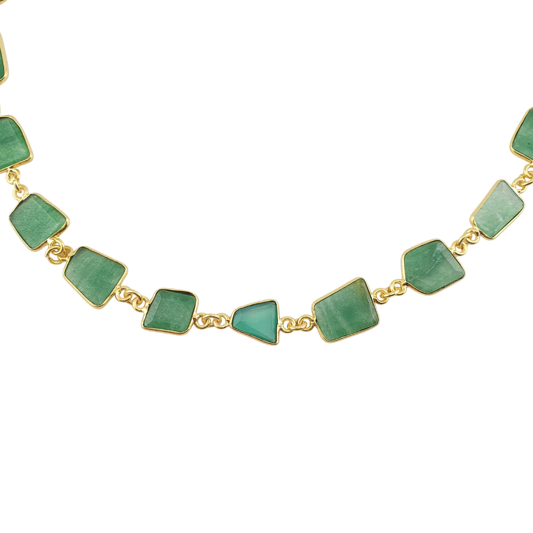 Collar formas enmarcadas