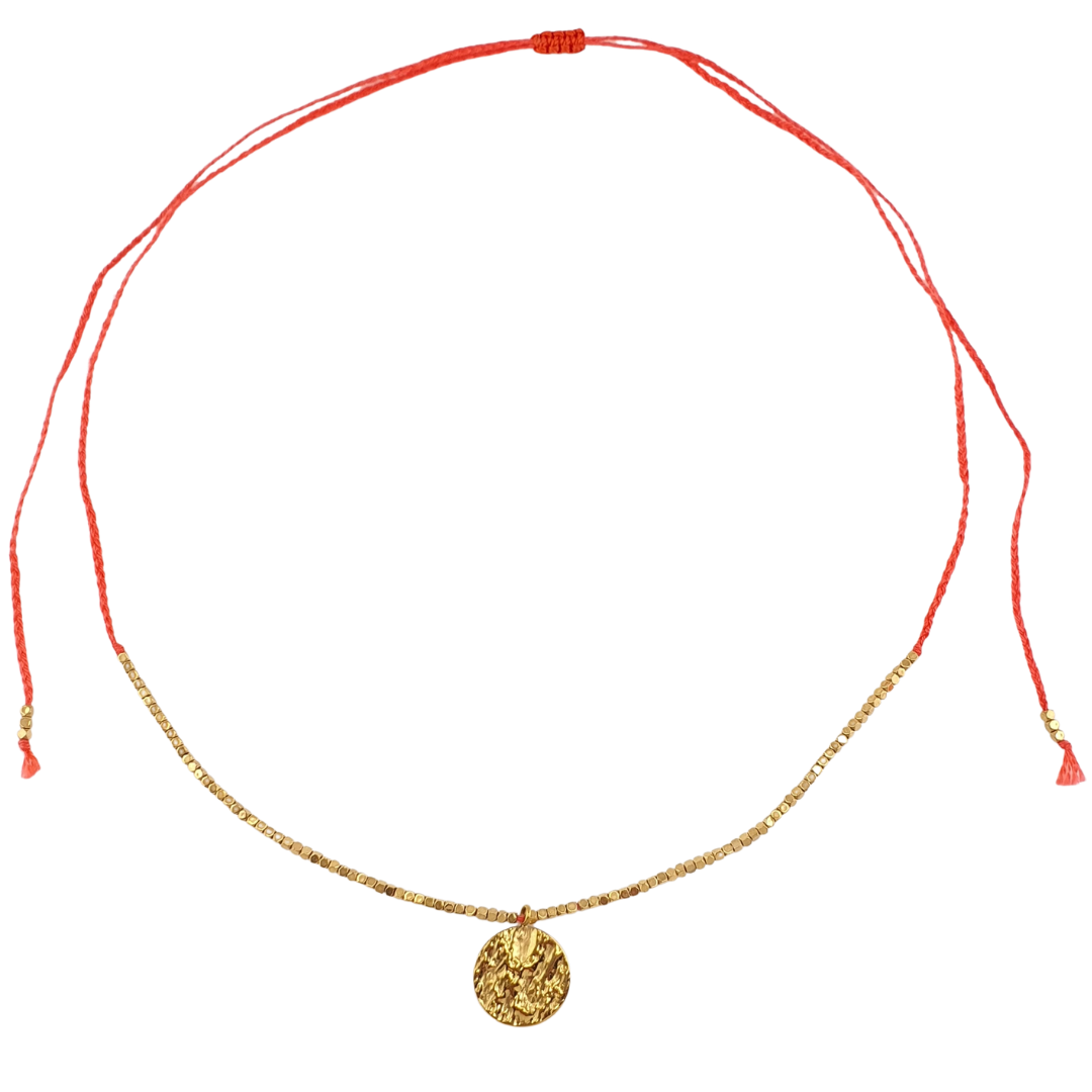 Collar hilo cubos y moneda centro