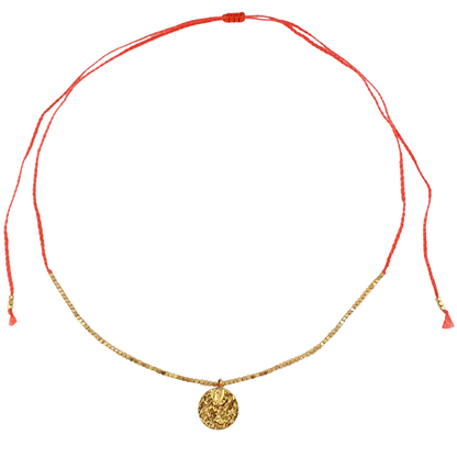 Collar hilo cubos y moneda centro