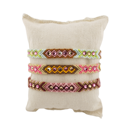 Pulseras tejidas swarovski.