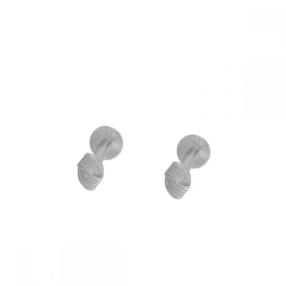 Arete rombo rayas entrelazadas