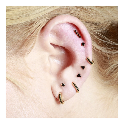 Arete triangulo engarzado circonia negra